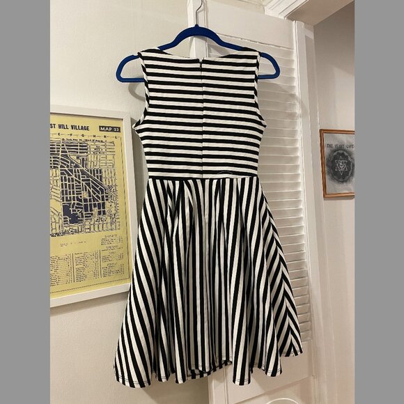 ModCloth Black + White striped dress (S) - Picture 2 of 3